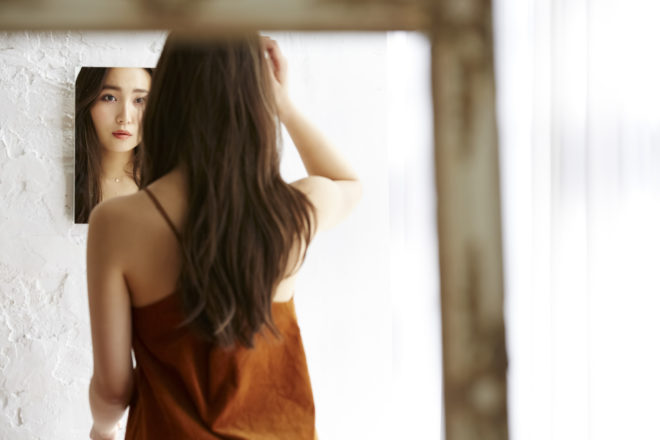 ミニスカートや胸元の開いた服…デートでの『露出度』はどこまでが正解？