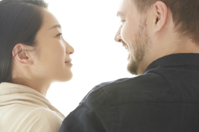恋した相手は外国人…！「国際結婚をしたけど大変だったこと」を経験者に聞いてみた